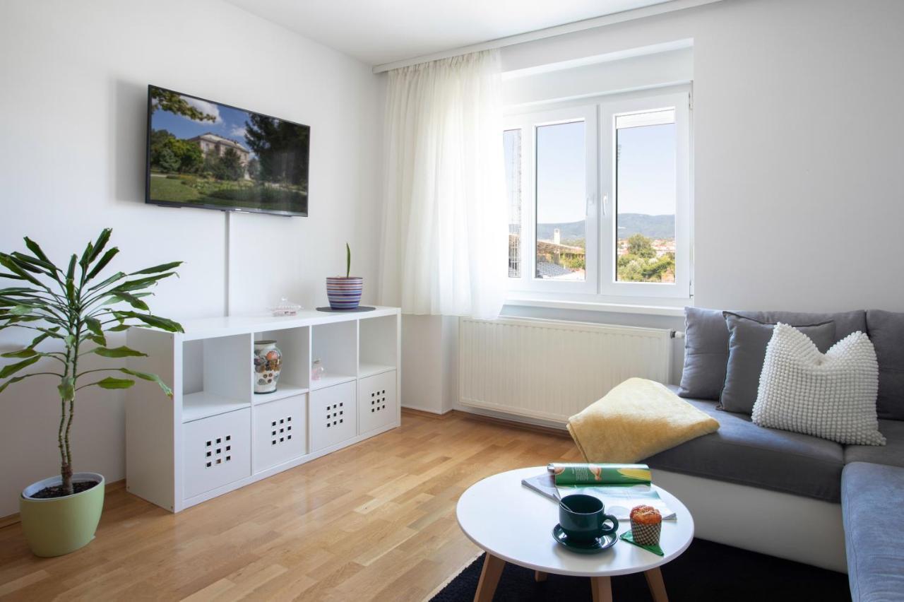 Spacious 2Bdr Apartment With A Cute Balcony Zagabria Esterno foto