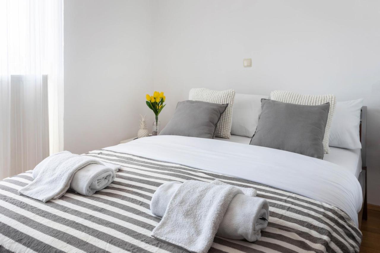 Spacious 2Bdr Apartment With A Cute Balcony Zagabria Esterno foto