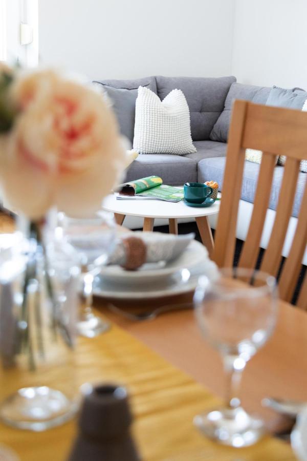 Spacious 2Bdr Apartment With A Cute Balcony Zagabria Esterno foto